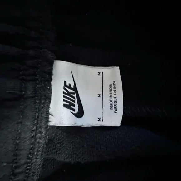 Nike Black Joggers with Tapered Fit and Drawstring Waist - Picture 7 of 7